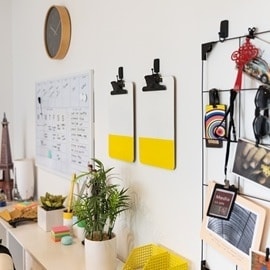 使用無痕掛勾掛起備忘版、網格